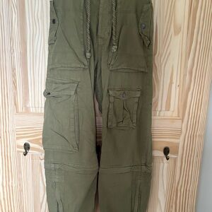 Zara Green Cargo Pants with Utility Design